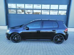 Schwarz Gebraucht 2010 VW Golf VI R Limousine | 20.900 €