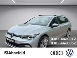 Silver metallic Gebraucht 2024 VW Golf VIII Life Kombi | 26.555 € (Fairer Preis)