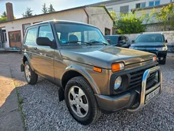 Braun Gebraucht 2017 Lada Taiga SUV | 9.000 € (Fairer Preis)