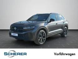 Grau Gebraucht 2025 VW Touareg R-line SUV | 86.350 €