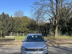 Grau Gebraucht 2022 VW Touran Comfortline Van / Kleinbus | 24.000 € (Guter Preis)
