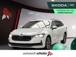 Weiß Neu 2025 Skoda Superb Selection Kombi | 46.989 € (Etwas zu teuer)