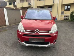Rot Gebraucht 2014 Citroën Berlingo SELECTION Van / Kleinbus | 3.490 € (Guter Preis)