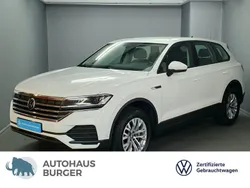 Pure white Gebraucht 2022 VW Touareg Basis SUV | 37.870 € (Superpreis)