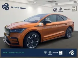 Phoenix orange metallic met. phoenix orange metallic met. Gebraucht 2023 Skoda Enyaq iV RS SUV | 41.250 € (Guter Preis)