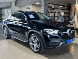 Schwarz ung. schwarz unilack Gebraucht 2022 Mercedes GLE350e Coupé | 52.500 €