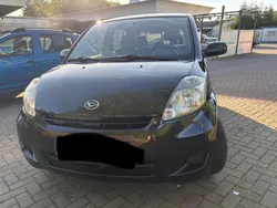 Schwarz Gebraucht 2010 Daihatsu Sirion Kleinwagen | 2.350 € (Fairer Preis)