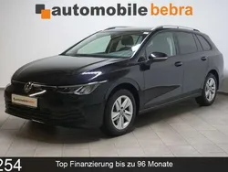 Deep black Gebraucht 2023 VW Golf VIII Life Kombi | 24.990 € (Guter Preis)