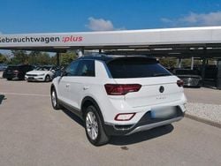 Weiß Gebraucht 2023 VW T-Roc Style SUV | 20.490 € (Guter Preis)