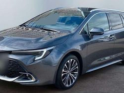 Grau Gebraucht 2024 Toyota Corolla Team Kombi | 27.890 € (Fairer Preis)