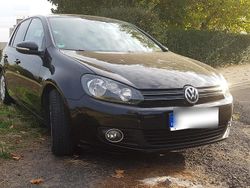 Schwarz Gebraucht 2010 VW Golf VI Limousine | 5.749 € (Fairer Preis)