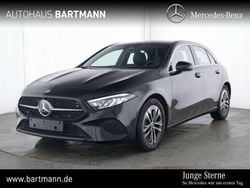 Lack kosmosschwarz Gebraucht 2024 Mercedes A180 Progressive Limousine | 26.900 € (Guter Preis)