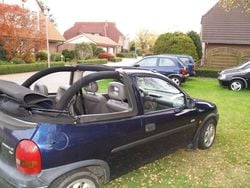 Blau Gebraucht 2001 Opel Corsa Cabrio | 2.450 € (Fairer Preis)