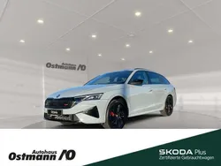 Patina grau Gebraucht 2025 Skoda Octavia RS Kombi | 49.490 € (Teuer)