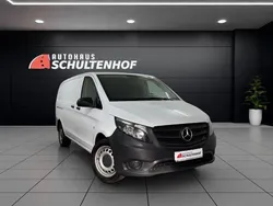 Weiß Gebraucht 2020 Mercedes Vito Van / Kleinbus | 26.499 € (Guter Preis)
