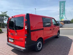 Rot Gebraucht 2017 Opel Vivaro Van | 20.500 € (Fairer Preis)