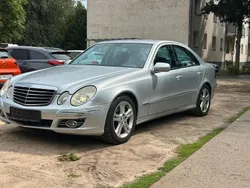 Silber Gebraucht 2007 Mercedes E320 Avantgarde Limousine | 5.450 € (Fairer Preis)