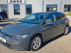 Grau Gebraucht 2022 VW Golf VIII Life Limousine | 19.490 € (Fairer Preis)