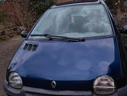 Blau Gebraucht 2000 Renault Twingo Kleinwagen | 1.300 €
