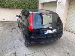 Blau Gebraucht 2002 Ford Fiesta Kleinwagen | 1.400 € (Fairer Preis)
