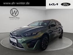 Grün Neu 2025 Kia Ceed Sportswagon GT-Line Kombi | 28.995 € (Fairer Preis)