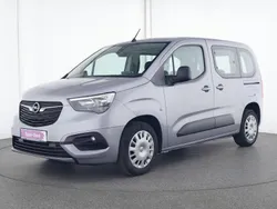 Grau Gebraucht 2021 Opel Combo Life Edition Van / Kleinbus | 17.875 € (Fairer Preis)