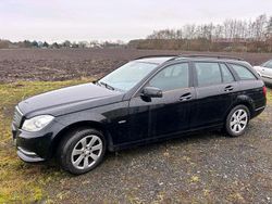 Schwarz Gebraucht 2011 Mercedes C180 Kombi | 2.900 € (Teuer)