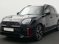 Schwarz Gebraucht 2024 Mini John Cooper Works Countryman SUV | 44.393 € (Guter Preis)