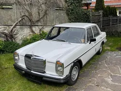 Weiß Gebraucht 1973 Mercedes W114 Limousine | 20.000 €