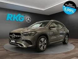 Grau Gebraucht 2024 Mercedes GLA220 Progressive SUV | 43.500 € (Fairer Preis)