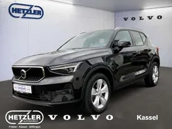 Onyx black / metallic Gebraucht 2024 Volvo XC40 Core SUV | 35.350 € (Fairer Preis)