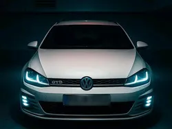 Weiß Gebraucht 2015 VW Golf VII Sound Kombi | 8.500 € (Guter Preis)