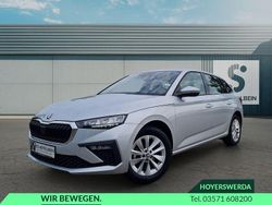 Brilliantsilber metallic Gebraucht 2024 Skoda Scala Selection Kleinwagen | 21.980 € (Fairer Preis)
