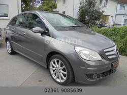 Grau Gebraucht 2007 Mercedes B200 Edition Van / Kleinbus | 6.900 € (Fairer Preis)