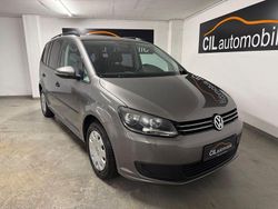 Grau Gebraucht 2011 VW Touran Trendline Van / Kleinbus | 6.990 € (Fairer Preis)