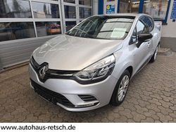 Silber Gebraucht 2018 Renault Clio IV LIMITED Limousine | 9.700 € (Teuer)
