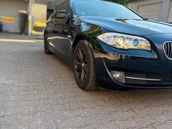 Schwarz Gebraucht 2011 BMW 530 Limousine | 12.550 € (Guter Preis)