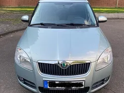 Grün Gebraucht 2010 Skoda Fabia Ambiente Kleinwagen | 4.250 € (Fairer Preis)