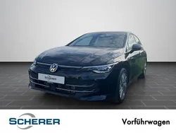 Grenadillschwarz metallic (metallic) Neu 2025 VW Golf VIII Style Limousine | 29.680 € (Fairer Preis)