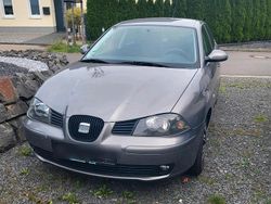 Grau Gebraucht 2005 Seat Ibiza Kleinwagen | 1.690 € (Fairer Preis)