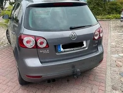 Grau Gebraucht 2009 VW Golf Plus Cross Van / Kleinbus | 4.990 € (Fairer Preis)