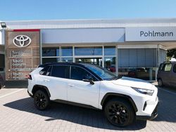 Weiß/schwarz Gebraucht 2023 Toyota RAV4 Hybrid Style SUV | 41.930 € (Fairer Preis)