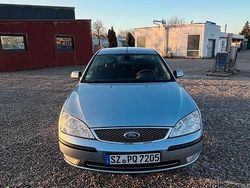Blau Gebraucht 2004 Ford Mondeo Limousine | 2.200 € (Fairer Preis)