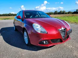Rot Gebraucht 2012 Alfa Romeo Giulietta Kleinwagen | 2.850 € (Fairer Preis)