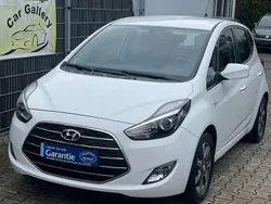 Weiß Gebraucht 2015 Hyundai ix20 Trend Van / Kleinbus | 11.490 € (Fairer Preis)