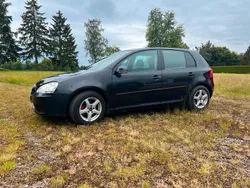 Schwarz Gebraucht 2008 VW Golf V Limousine | 2.350 € (Fairer Preis)