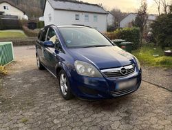 Blau Gebraucht 2010 Opel Zafira Van / Kleinbus | 2.500 € (Fairer Preis)
