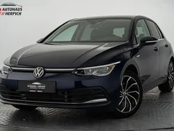 Atlantic blue metallic Gebraucht 2022 VW Golf VIII Style Limousine | 21.990 € (Guter Preis)