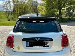 Weiß Gebraucht 2023 Mini Cooper SE Classic Kleinwagen | 18.980 € (Superpreis)