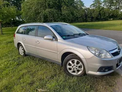 Silber Gebraucht 2005 Opel Vectra Kombi | 1.600 € (Guter Preis)